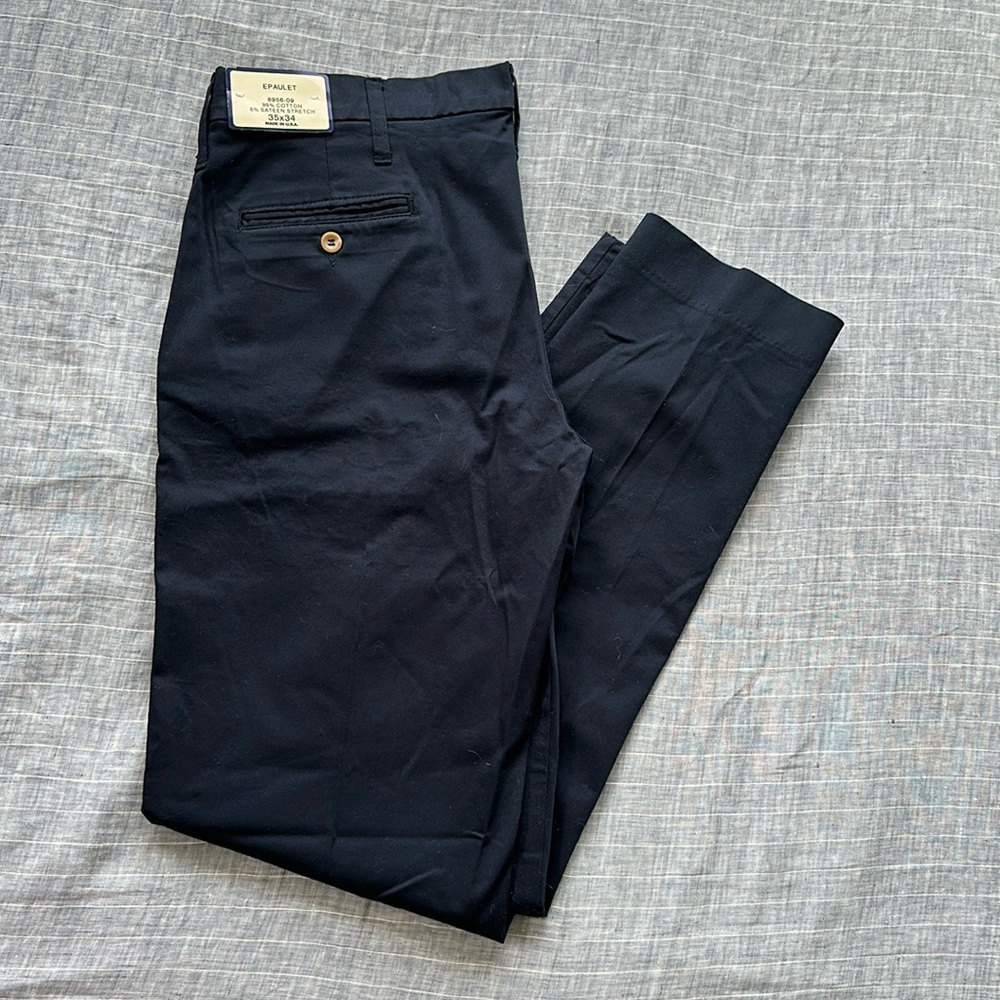 NWT Men’s epaulet 8956-09 cotton sateen navy pants